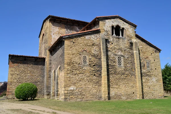 Église de San Julian de los Prados — Photo