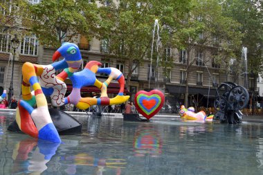 Stravinsky çeşme de paris, Fransa
