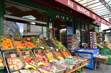 Au Marche de la Butte Paris, Fransa