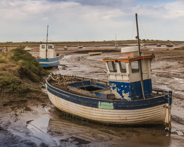 Oude vissersboot — Stockfoto