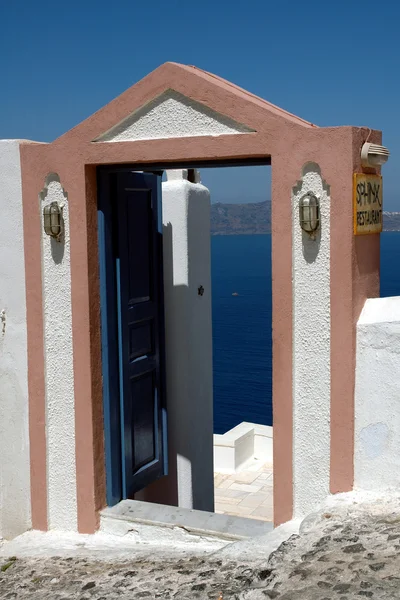 Doorway to restaurant on Santorini — Stock Photo, Image