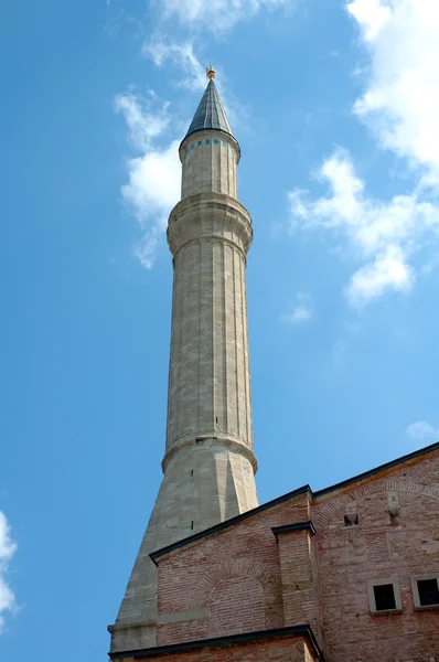 Minareto sulla Basilica di Santa Sofia a Istanbul — Foto Stock