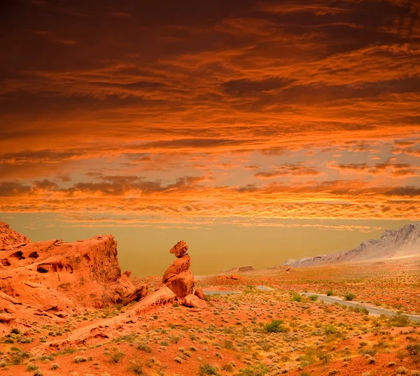 Sunset over the Valley of Fire State park — Stock Photo, Image