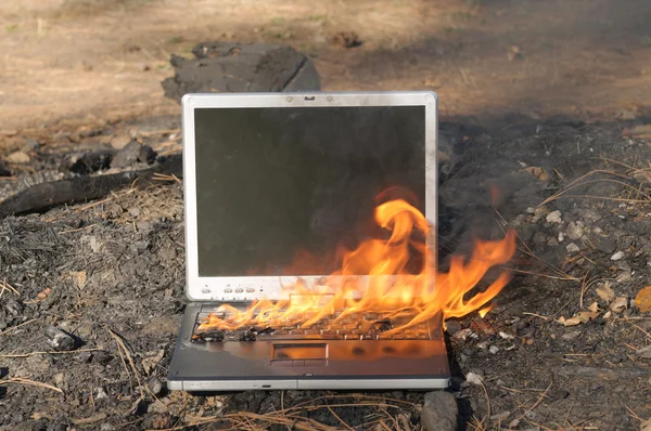 Barsten van computer — Stockfoto