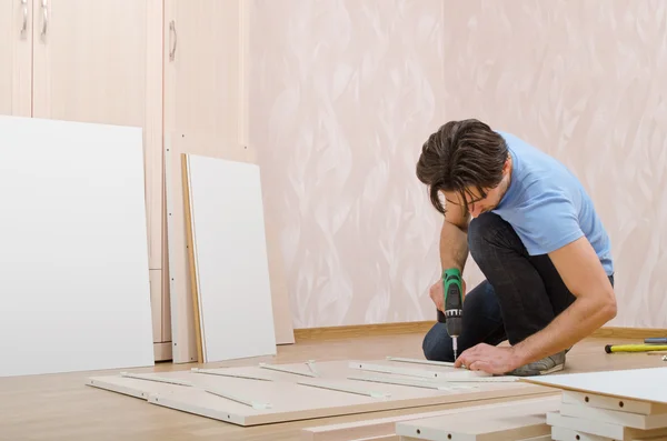 Millwright gathers wardrobe — Stock Image Millwright gathers wardrobe Stock Image