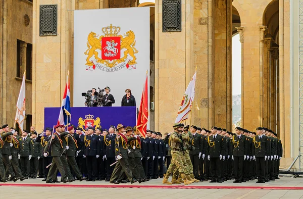 Marschierende Soldaten — Stockfoto