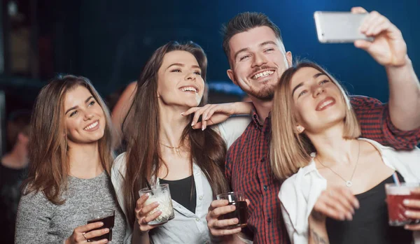 Four Happy People Friends Taking Selfie Beautiful Nightclub Drinks Hands — стоковое фото