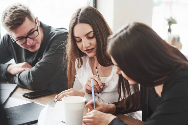 Everyone Concentrated Young Students Working Project Sitting Room Window — Stock Photo, Image