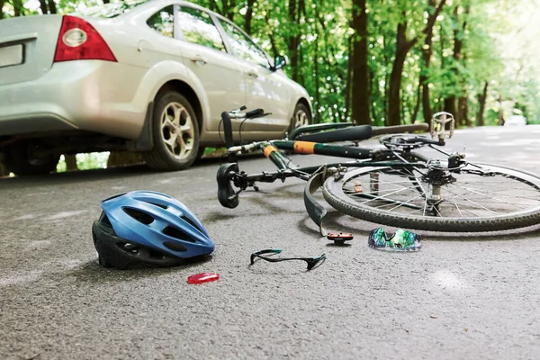 Danger Place Bicycle Silver Colored Car Accident Road Forest Daytime — 图库照片