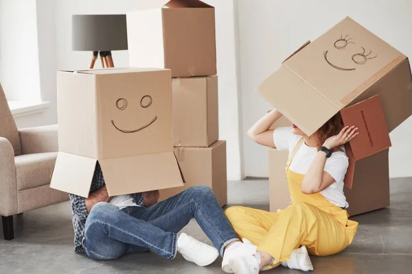 Dozen Hoofden Gelukkig Stel Samen Hun Nieuwe Huis Beweging — Stockfoto