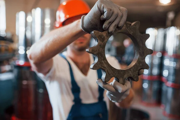 Producción Engranajes Tecnología Industrial Moderna Guantes Protectores —  Fotos de Stock