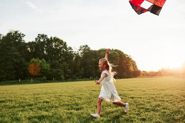 Hot Here Wind Helping Refresh Happy Girl White Clothes Have — Stock Photo, Image