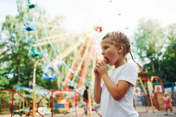 Cute Little Girl Eats Ice Cream Park Daytime Attractions — Stock Photo, Image