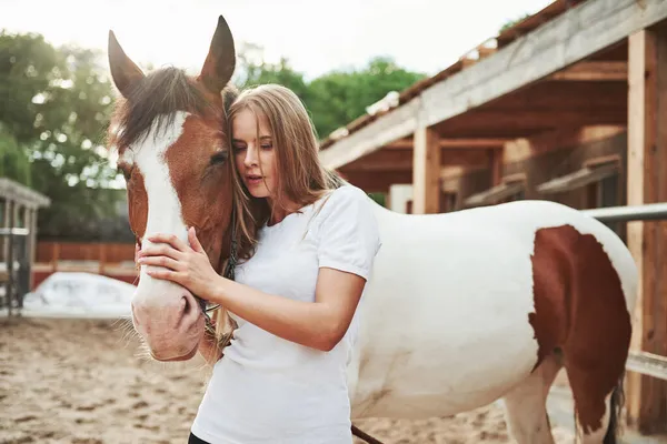 White Shirt Happy Woman Her Horse Ranch Daytime — Stock Photo, Image
