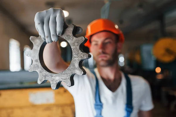 Houdt Één Hand Vast Man Uniform Werkt Aan Productie Industriële — Stockfoto