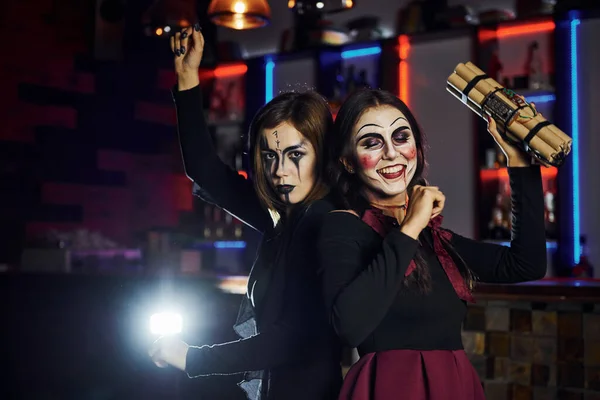 Duas Amigas Sexo Feminino Está Festa Halloween Temática Maquiagem Assustadora — Fotografia de Stock