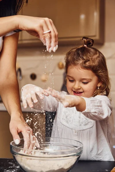Mother Her Little Daughter Preparing Food Kitchen Have Fun — Stock Photo, Image