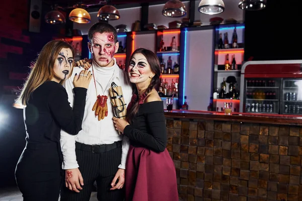 Friends Thematic Halloween Party Scary Makeup Costumes — Stock Photo, Image