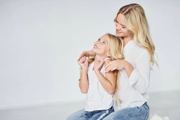 Closeness People Mother Her Daughter Together Studio White Background — Stock Photo, Image