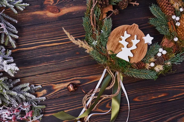 Niedlicher Keks Blick Von Oben Auf Weihnachtliche Festumrahmung Mit Neujahrsdekoration — Stockfoto