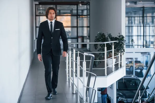 Portrait Handsome Young Businessman Black Suit Tie Walks Indoors — Stock Photo, Image