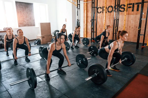 Squats Barbell Group Young Sportive People Have Crossfit Day Indoors — Fotografia de Stock