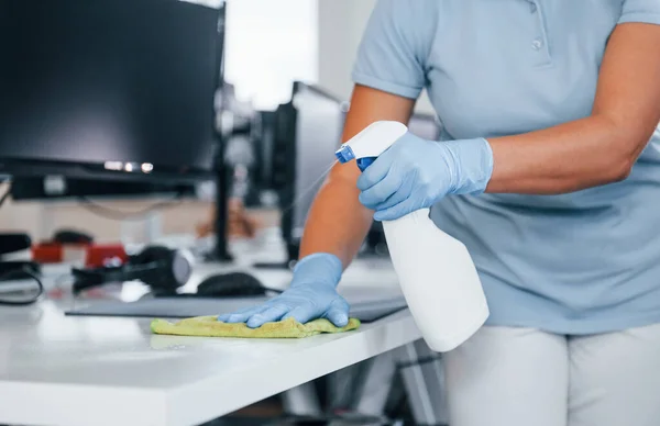 Close View Woman Protective Gloves Cleaning Tables Office — Zdjęcie stockowe