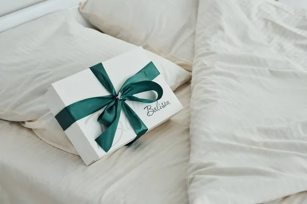 Gift Box White Bed Interior Design Beautiful Modern Bedroom Daytime — стоковое фото