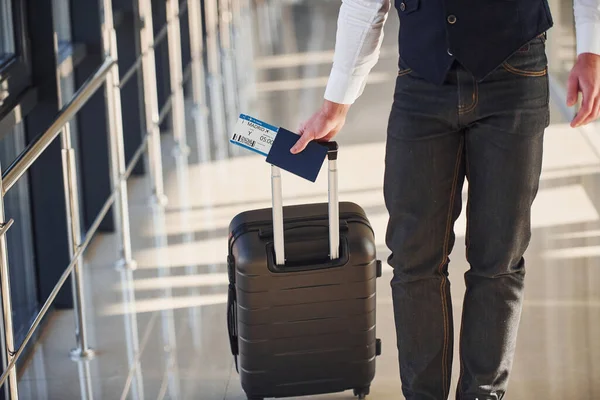 Close View Male Passenger Elegant Formal Clothes Airport Hall Baggage — Stockfoto