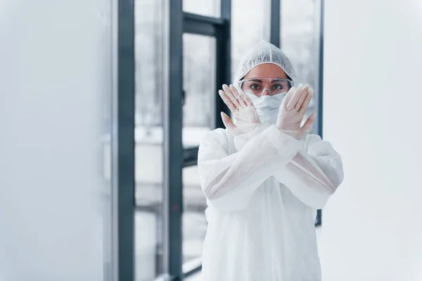 Stop Virus Sign Portrait Female Doctor Scientist Lab Coat Defensive — Zdjęcie stockowe