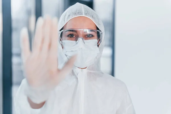 Stop Virus Sign Portrait Female Doctor Scientist Lab Coat Defensive — Stock Fotó