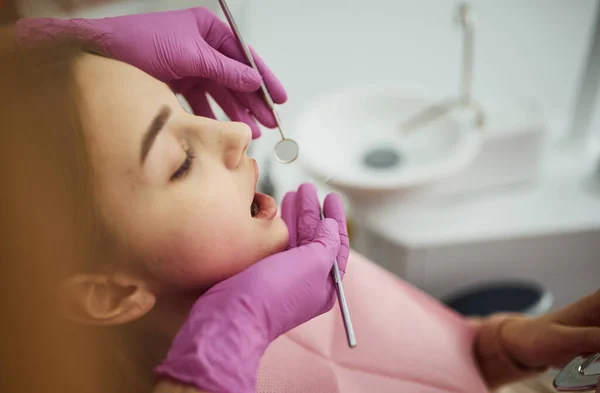 Little Girl Visiting Dentist Clinic Conception Stomatology — Photo