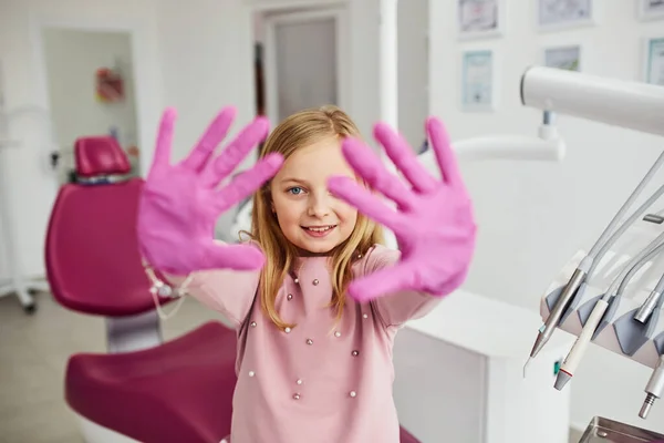 Little Girl Gloves Hands Standing Stomatology Clinic — Photo