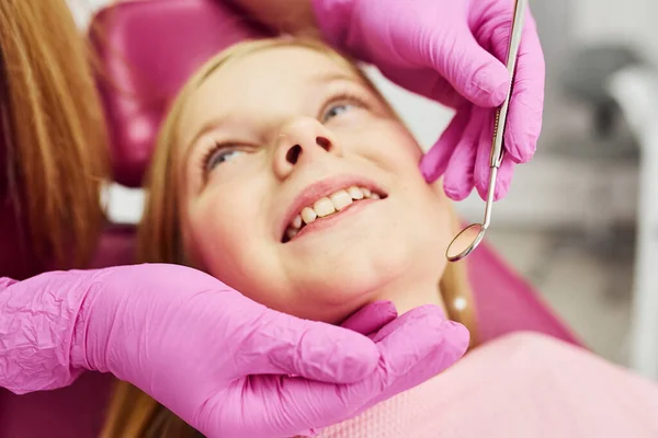 Little Girl Visiting Dentist Clinic Conception Stomatology — Zdjęcie stockowe