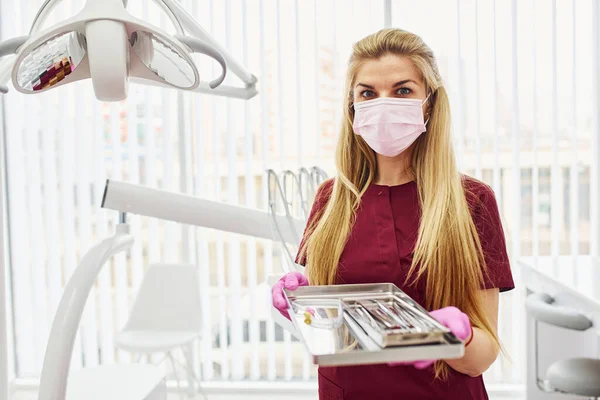 Young Female Dentist Uniform Standing Stomatology Office Tools Hands — Stock Photo, Image