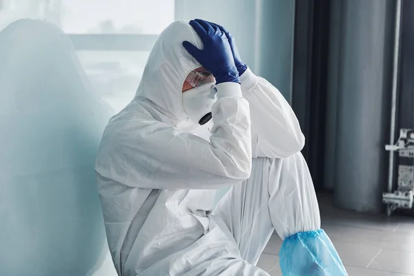 Tired Doctor Scientist Lab Coat Defensive Eyewear Mask Sits Takes —  Fotos de Stock