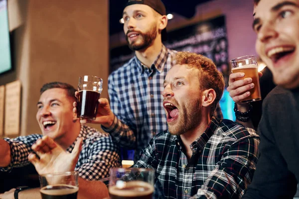 Fans Cheer Shout Group People Together Indoors Pub Have Fun — Stock Photo, Image