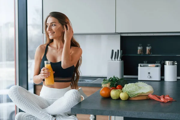 Fresh Orange Juice Young European Woman Indoors Kitchen Indoors Healthy — стокове фото
