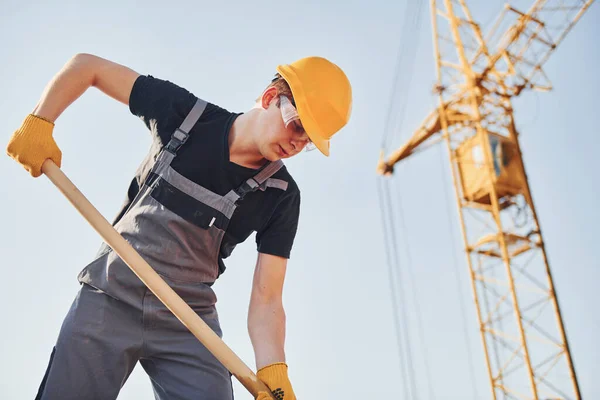 Using Showel Construction Worker Uniform Safety Equipment Have Job Building — Stock Fotó