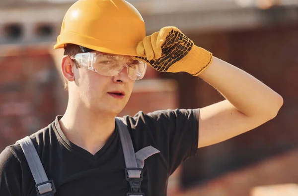 Portrait Construction Worker Uniform Safety Equipment Standing Building — 스톡 사진
