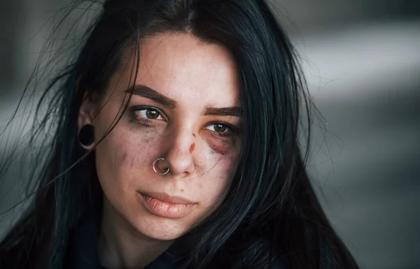 Portrait Beaten Young Woman Bruise Eye Indoors Abandoned Building — Stok fotoğraf