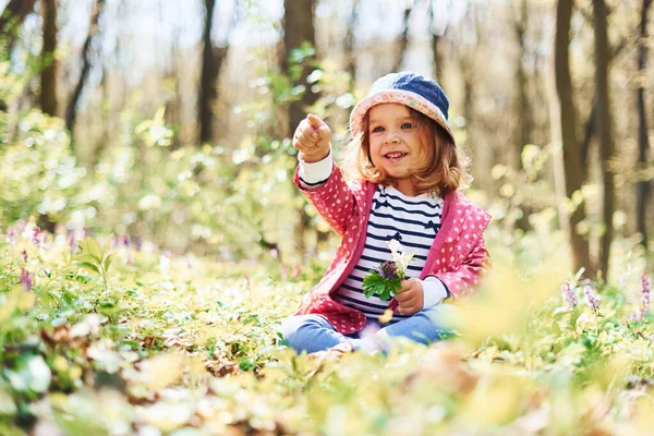 Happy Little Girl Blue Hat Have Walk Spring Forest Daytime — Stock Photo, Image