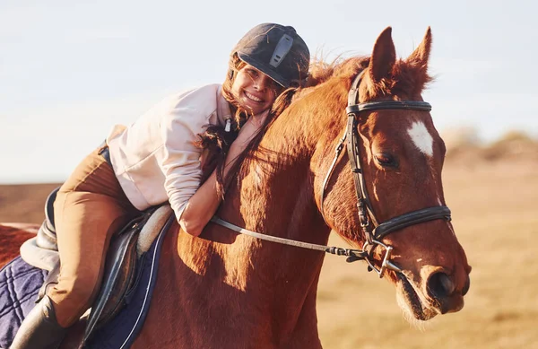 Young Woman Protective Hat Her Horse Agriculture Field Sunny Daytime — Stock Fotó