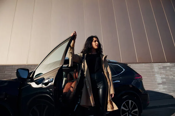 Young Woman Black Leggins Walks Out Her Modern Car — 스톡 사진