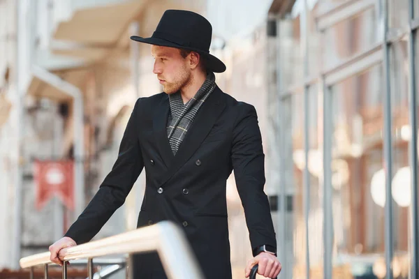 Elegant Young Man Black Hat Umbrella Outdoors City — Stok fotoğraf