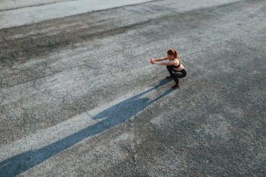 Akşamları yolda spor yapan kadınların en iyi görüntüsü..