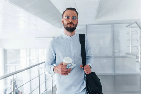 Holding Cup Drink Black Bag Young Handsome Man Formal Clothes — Stockfoto