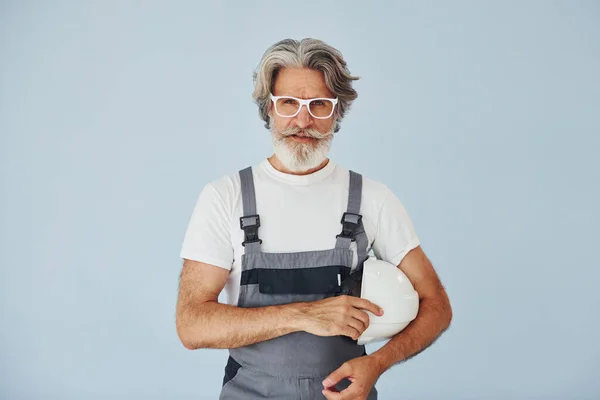 Reparador Listo Para Trabajar Senior Elegante Hombre Moderno Con Pelo — Foto de Stock