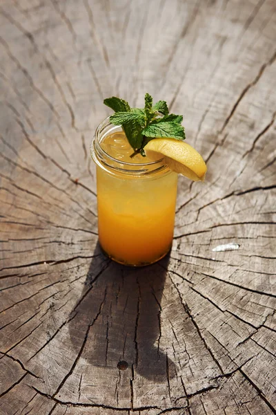 Lămâie Mentă Vedere Aproape Cocktail Ului Alcoolic Proaspăt Vară Masa — Fotografie, imagine de stoc