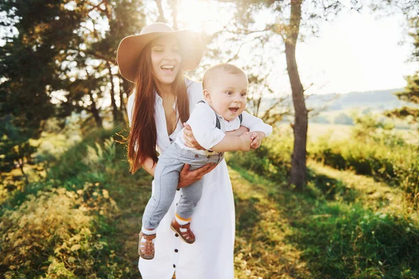 Young Mother Her Little Son Outdoors Forest Beautiful Sunshine — Stock Photo, Image
